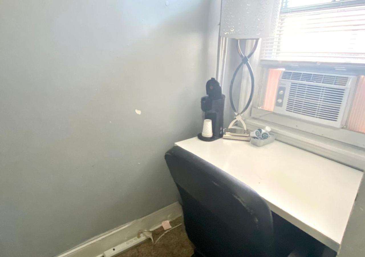 Clover 2900 - Apartment And Rooms With Private Bathroom Near Washington Ave South Philly Philadelphia Ngoại thất bức ảnh